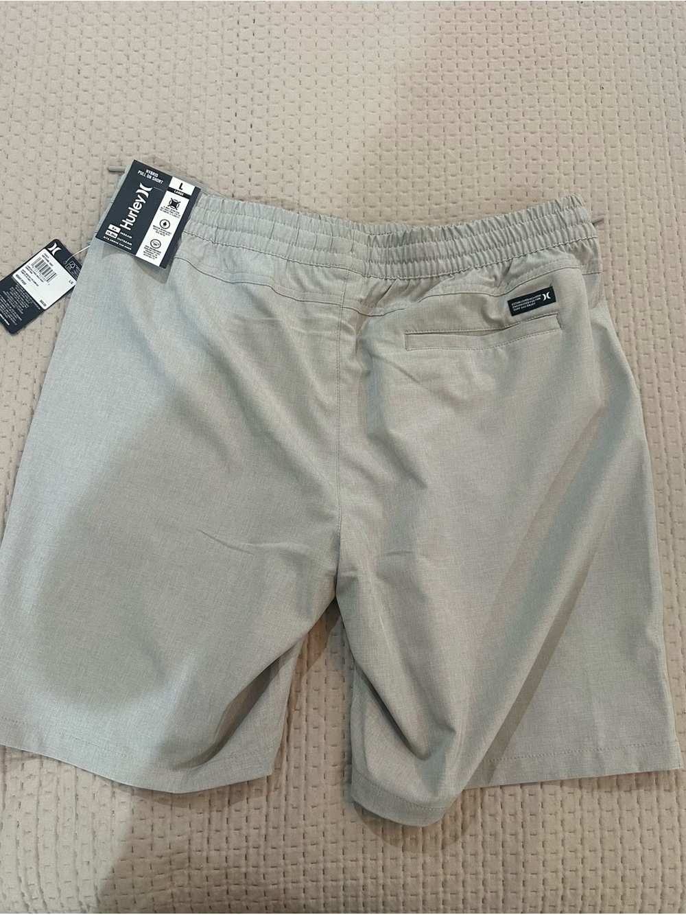 Hurley Men's Light Gray Elastic Waist Athletic Shorts - Picture 4 of 4
